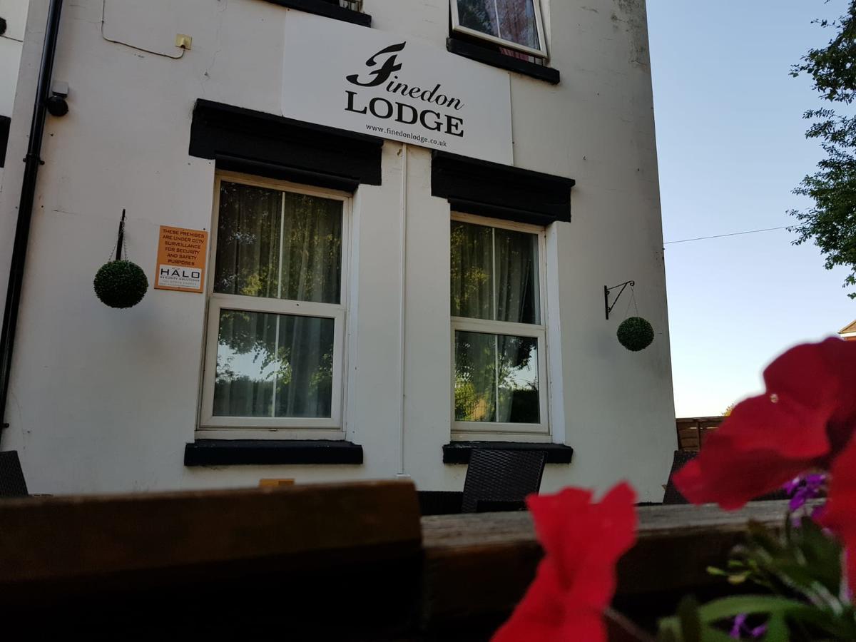 Finedon Lodge Wellingborough Bagian luar foto